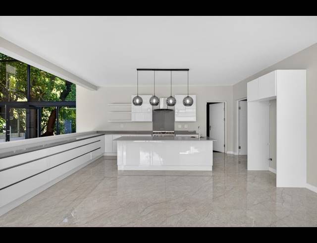 4 BEDROOM HOUSE FOR SALE IN BRYANSTON